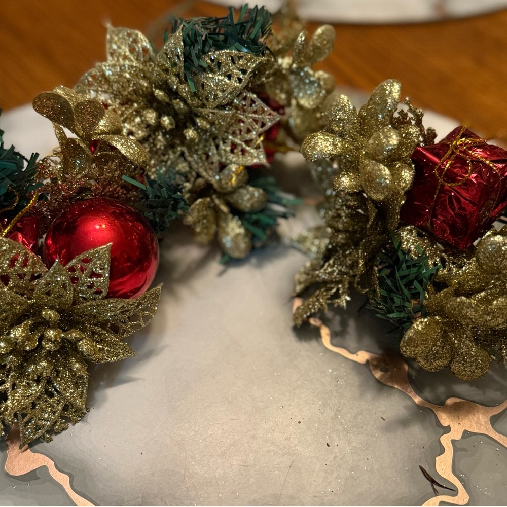 Festive Gold and Red Holiday Garland